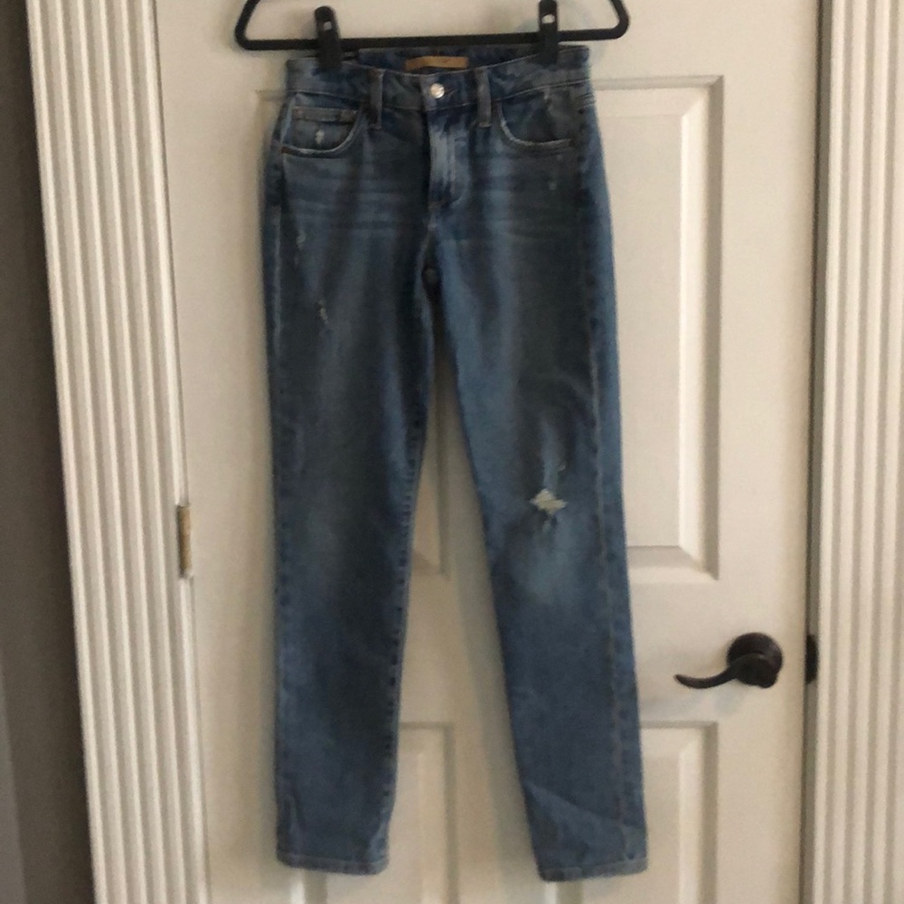 Distressed Joe’s Jeans boyfriend slim ankle